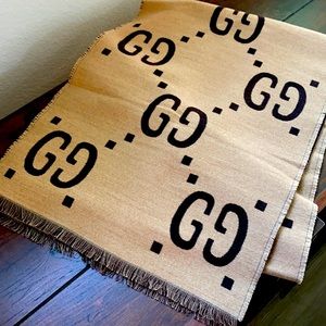 Gucci GG wool/silk scarf